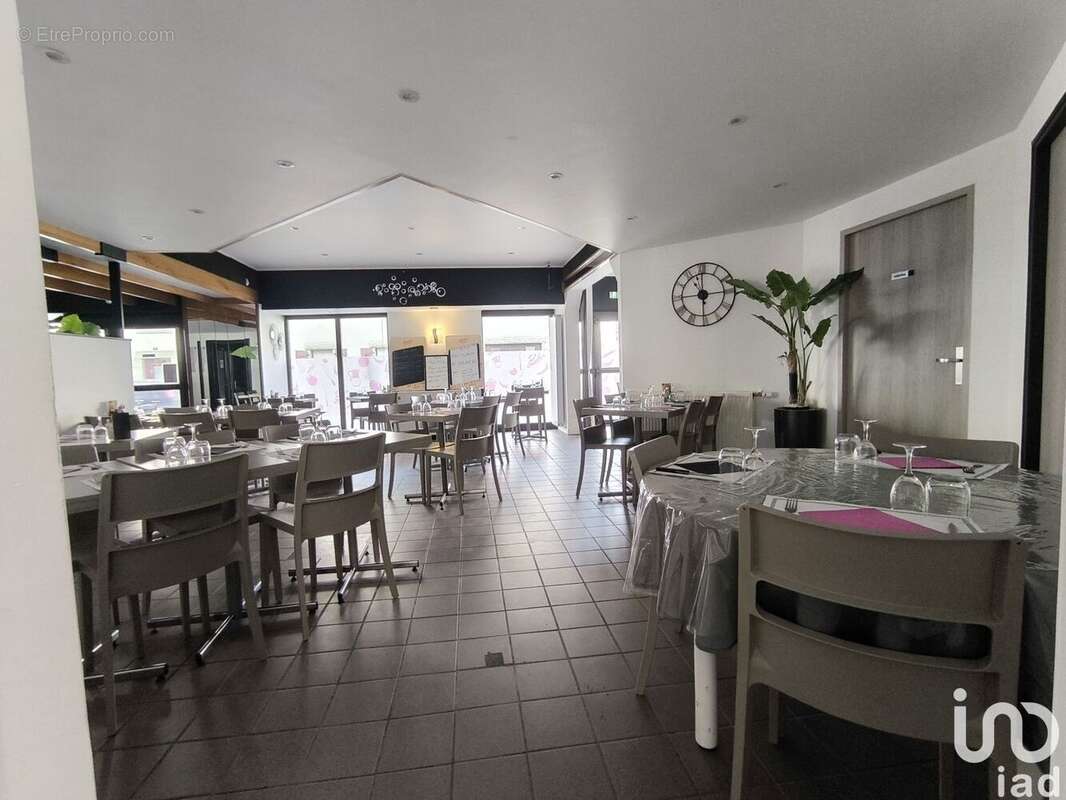 Photo 3 - Commerce à PLEYBEN