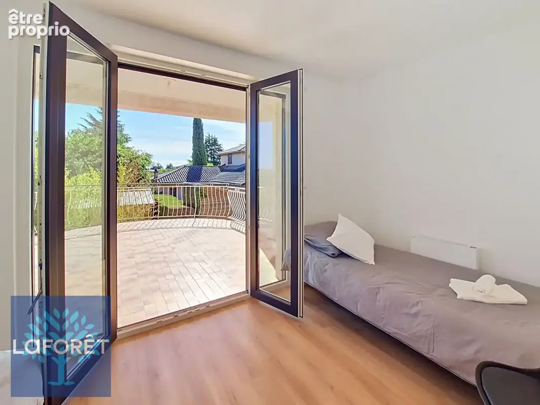 Appartement Charly 6 pièce(s) 80.10 m2 - photo 6