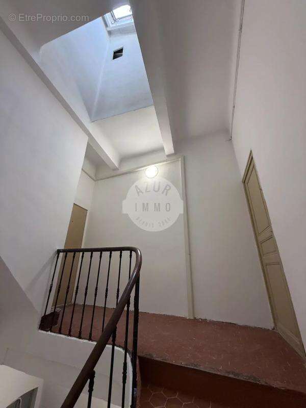 Appartement à ROQUEVAIRE
