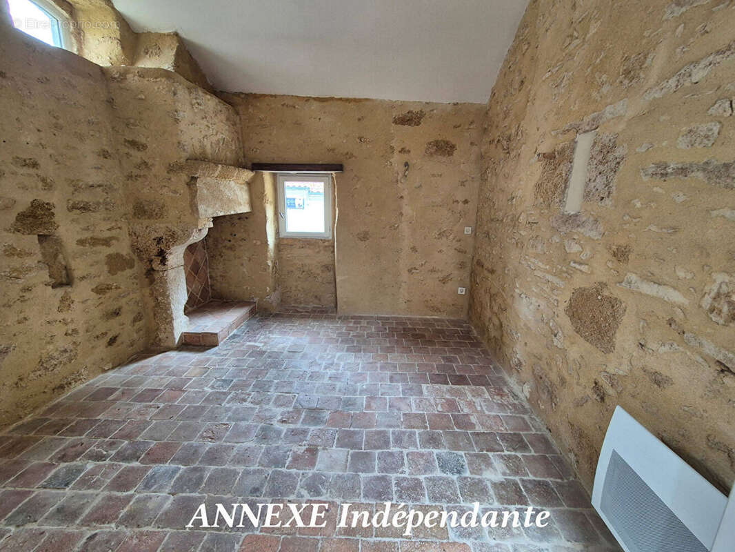 Maison à THOUARCE