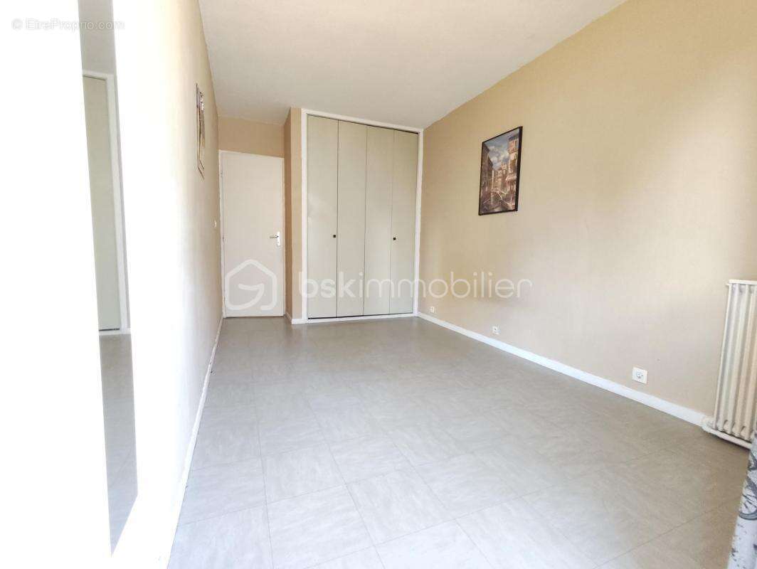 Appartement à LYON-8E
