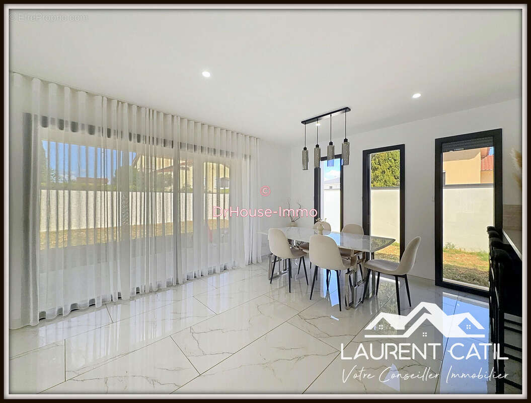 Maison à ROMANS-SUR-ISERE