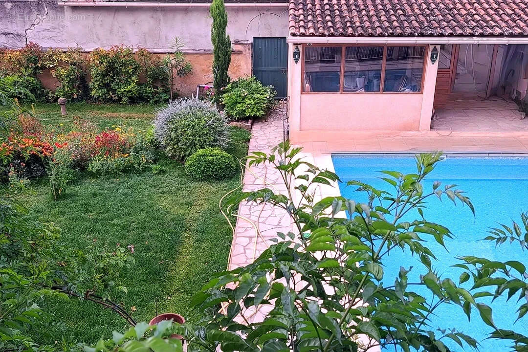 Maison à SORGUES