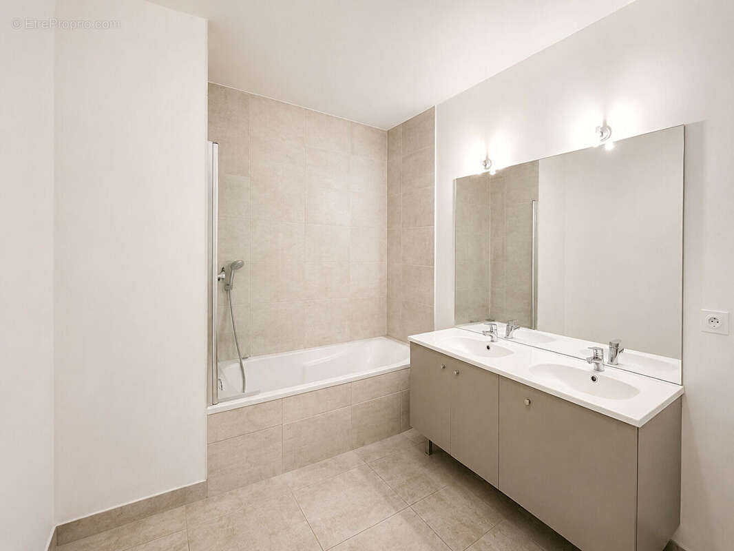 Appartement à BEGLES