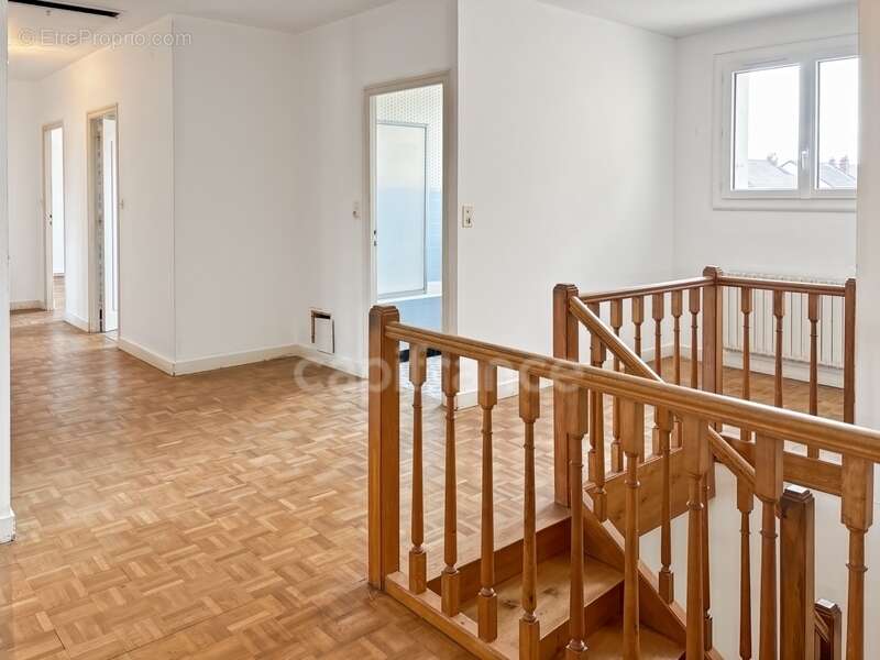 Appartement à SAVIGNE-L'EVEQUE