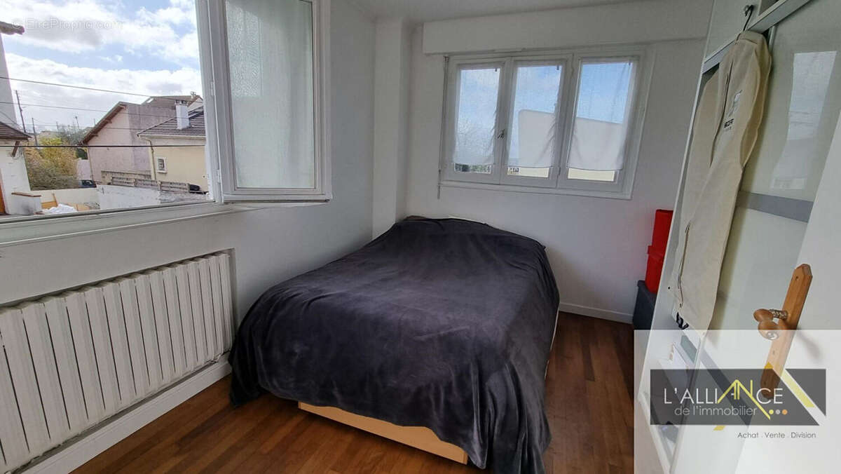 Maison à SARTROUVILLE