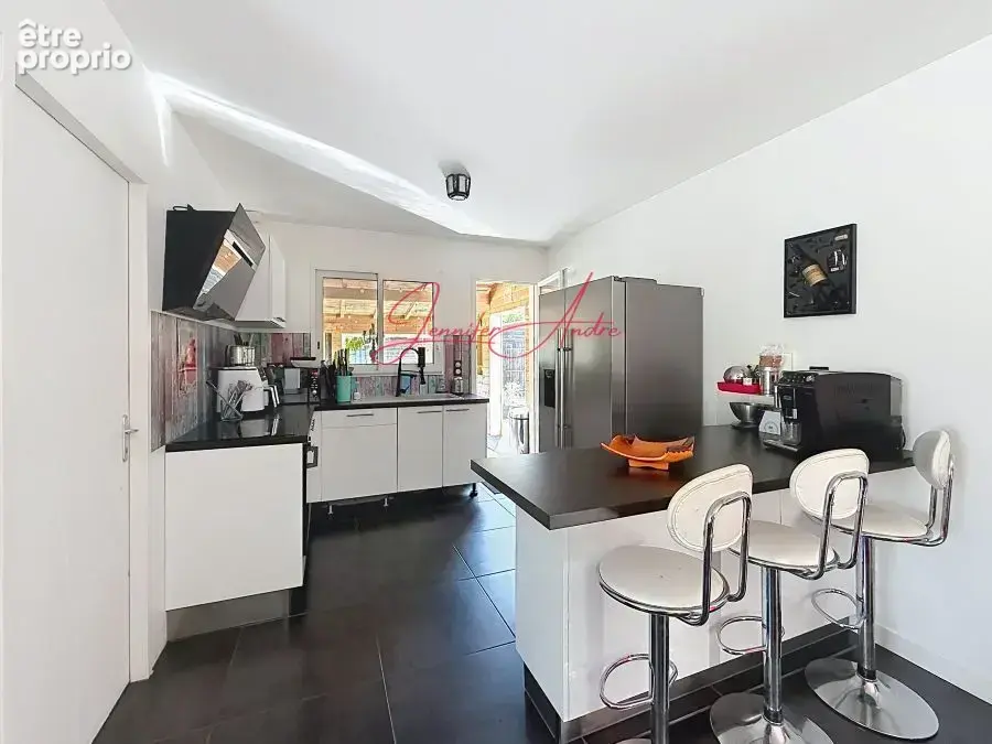 Maison 6 pièces 128 m² à vendre à Le Pian-Medoc (33290) - photo 8