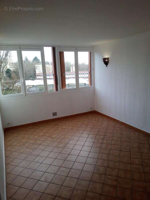 Photo 2 - Appartement à SAVIGNY-SUR-ORGE