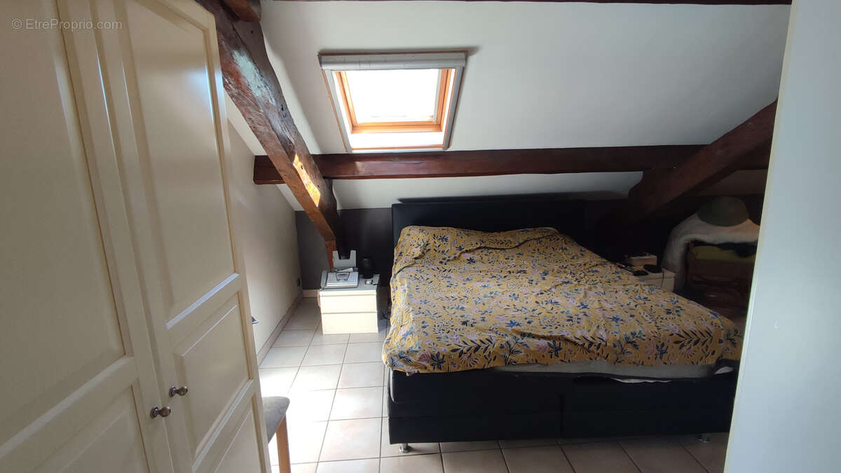 Maison à MONTAIGU-DE-QUERCY