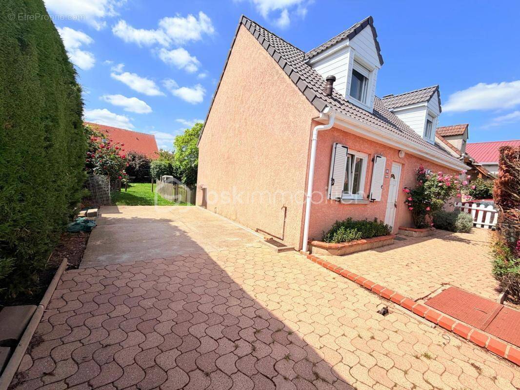 Maison à VILLEJUST