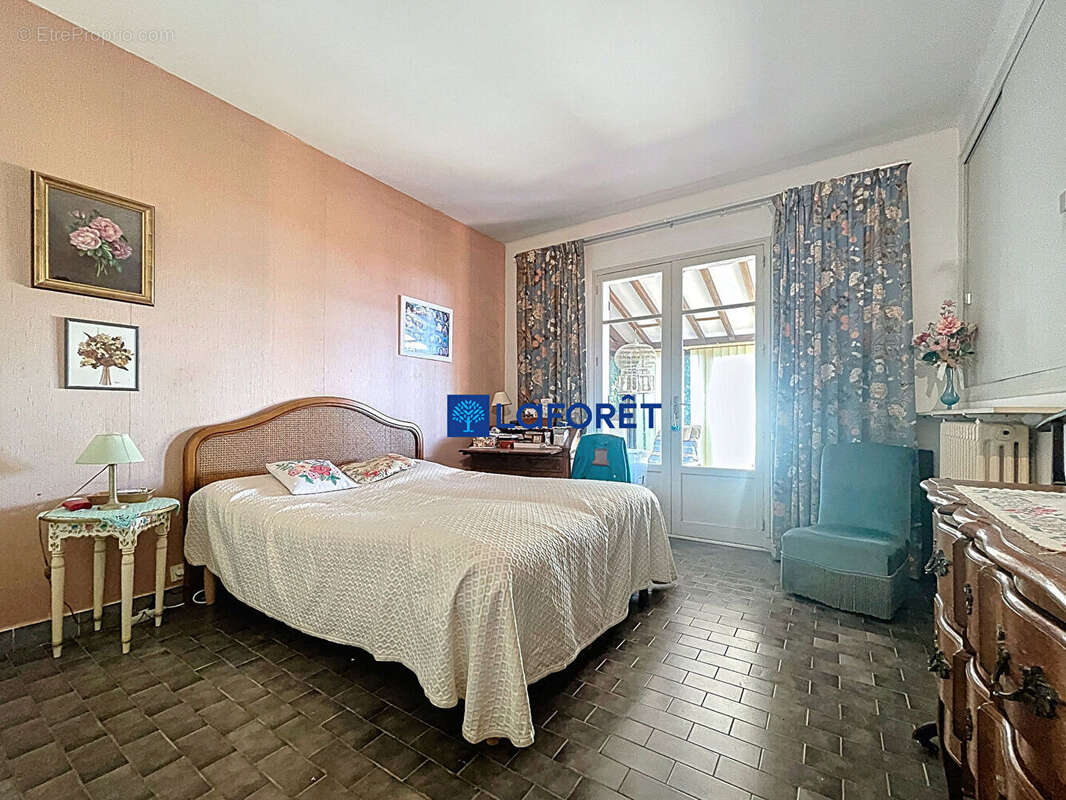 Maison à CARQUEIRANNE