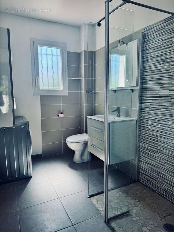 Appartement à PERTUIS