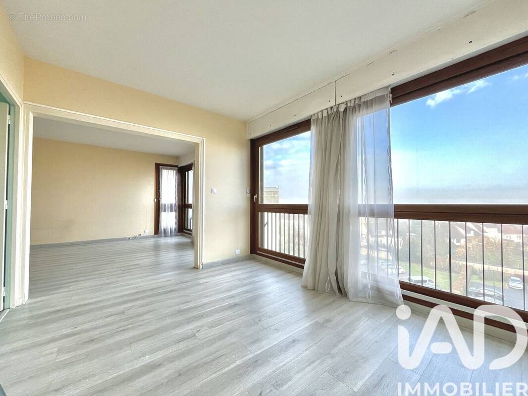 Photo 1 - Appartement à RIS-ORANGIS