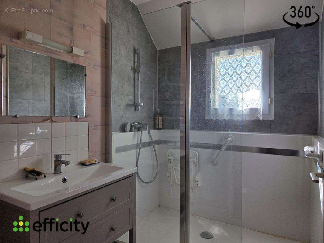 Maison 85 m² à La Chapelle-Des-Fougeretz  - photo 11
