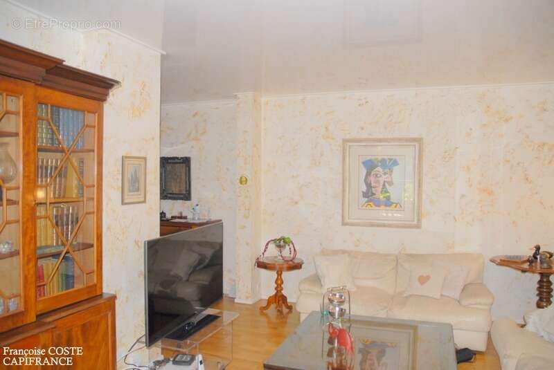 Appartement à SAINTE-FOY-LES-LYON