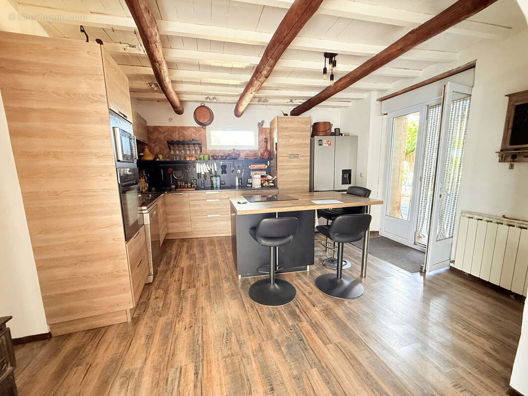 Superbe maison en pierre a la vente - photo 6
