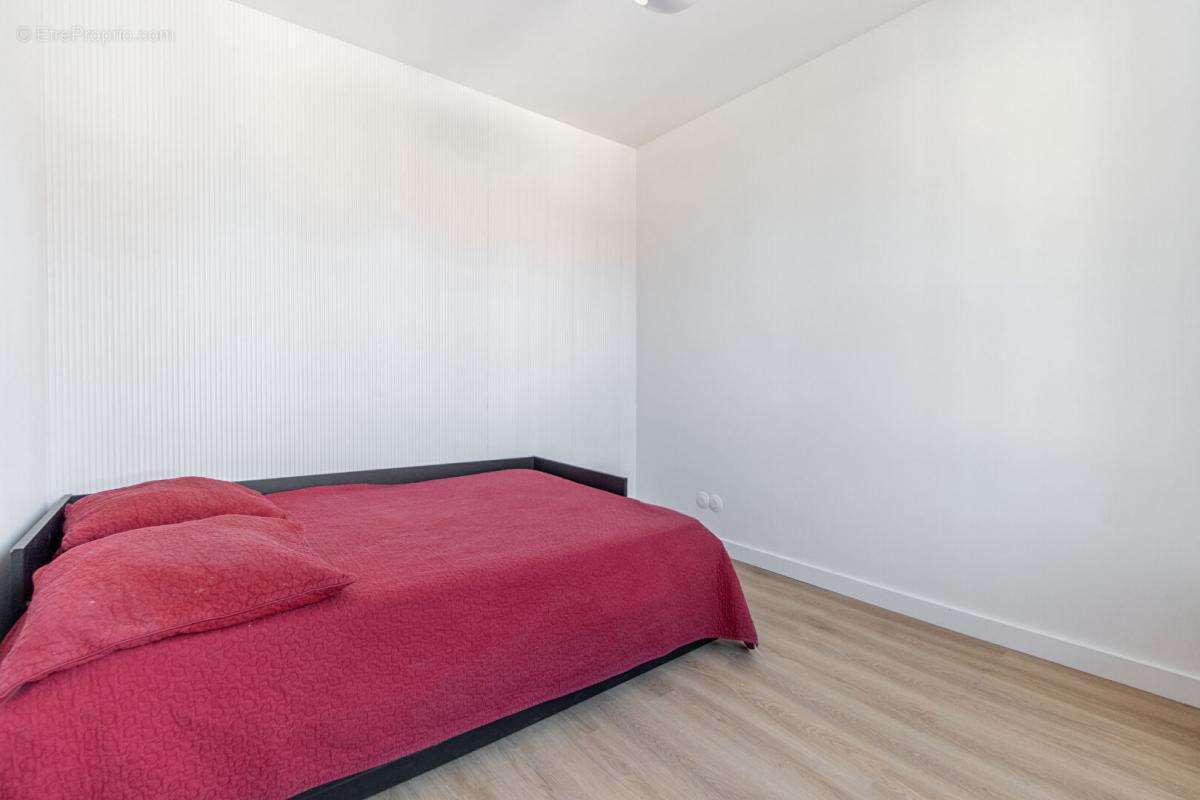 Maison à SAULX-LES-CHARTREUX