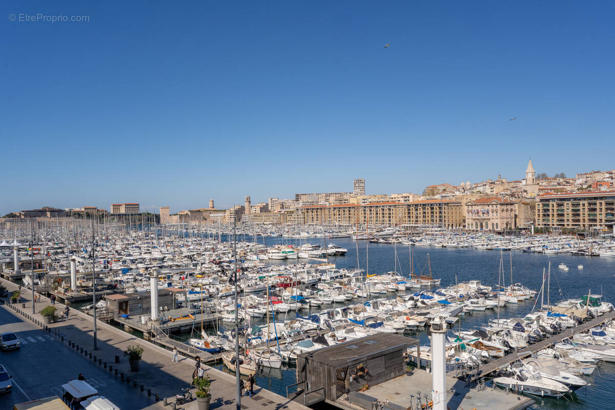 Appartement à MARSEILLE-1E