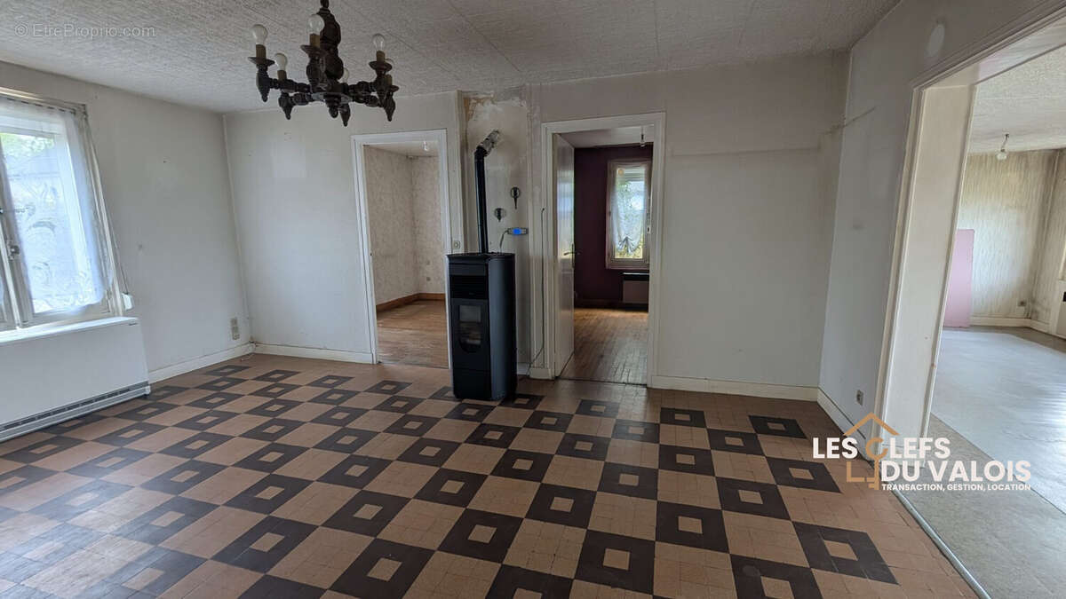 Maison à CREPY-EN-VALOIS