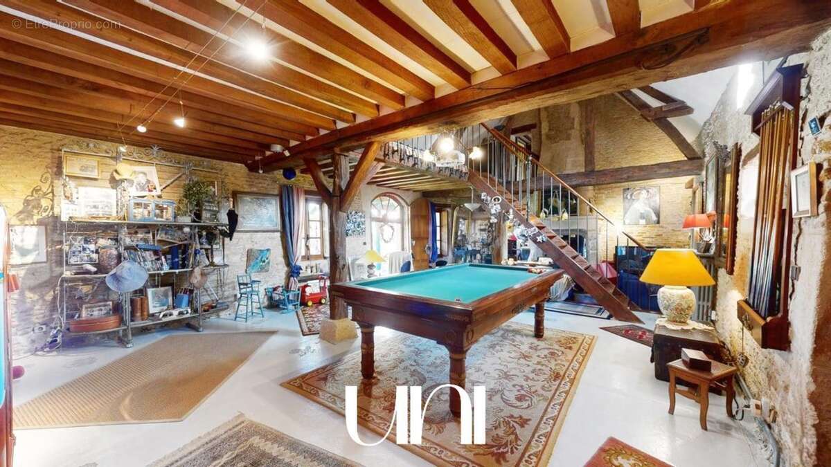 Maison 373 m² à Airan  - photo 29