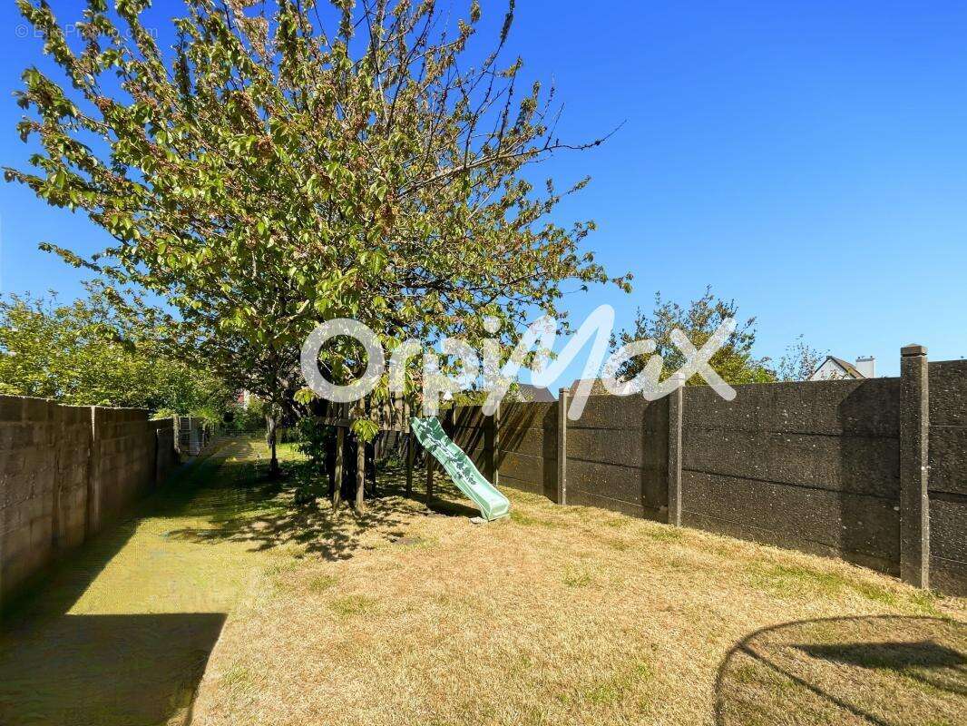 Maison à SAINT-MARTIN-BOULOGNE