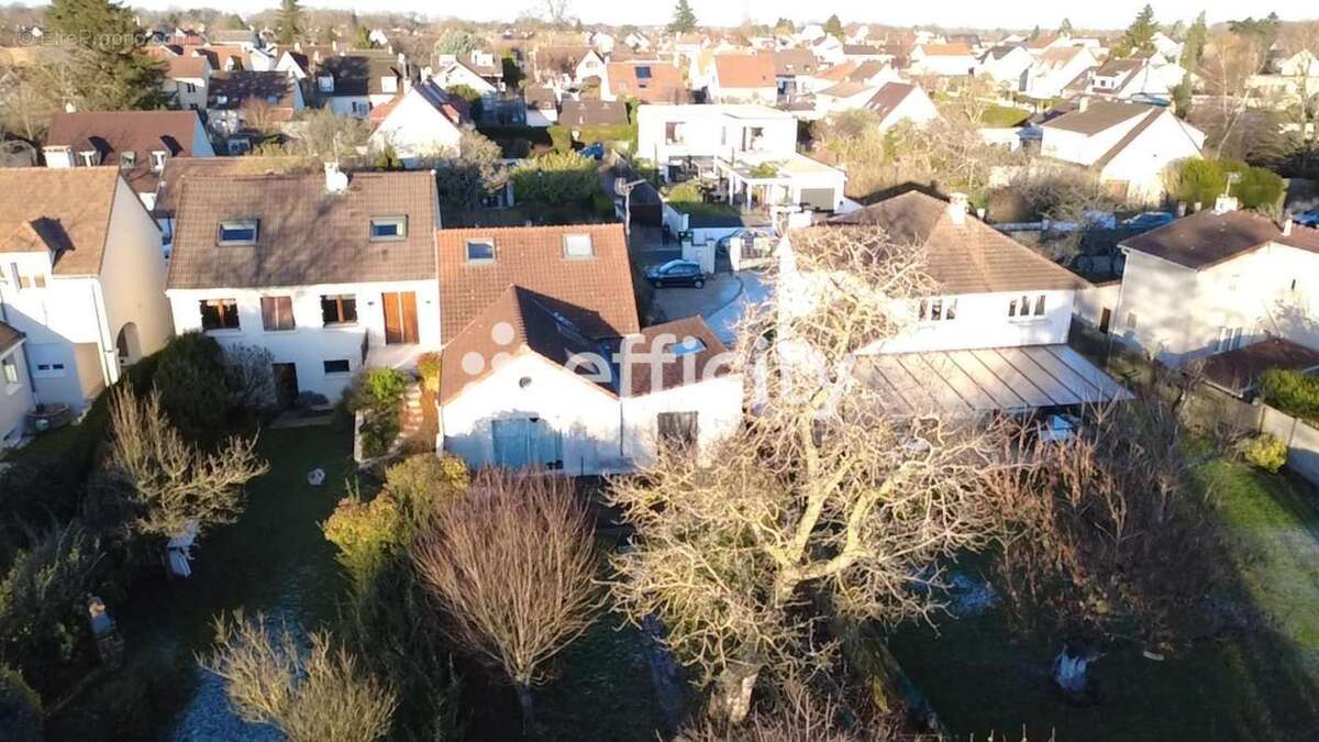 Maison à MAGNY-LES-HAMEAUX