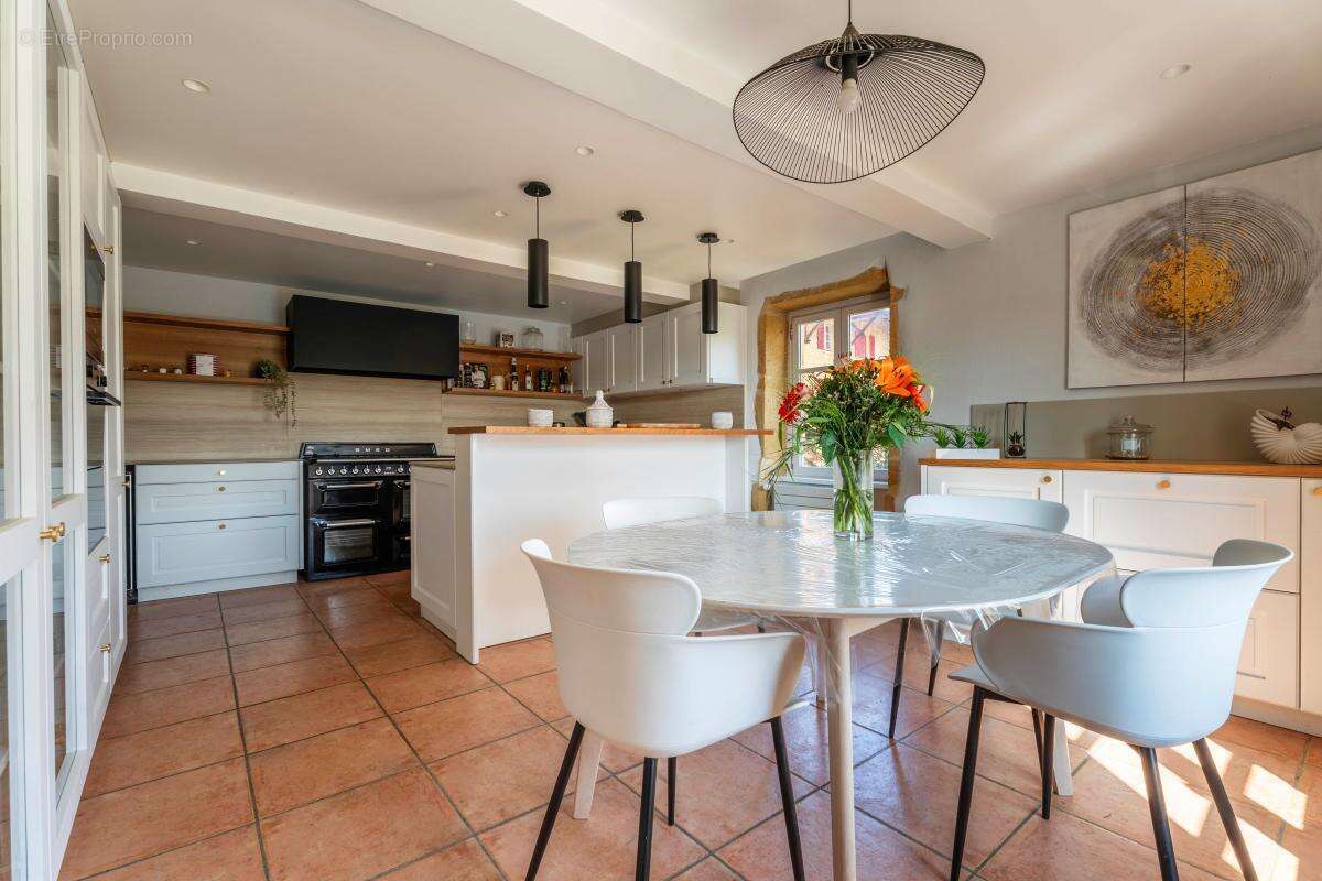 Maison à SAINT-GERMAIN-SUR-L&#039;ARBRESLE