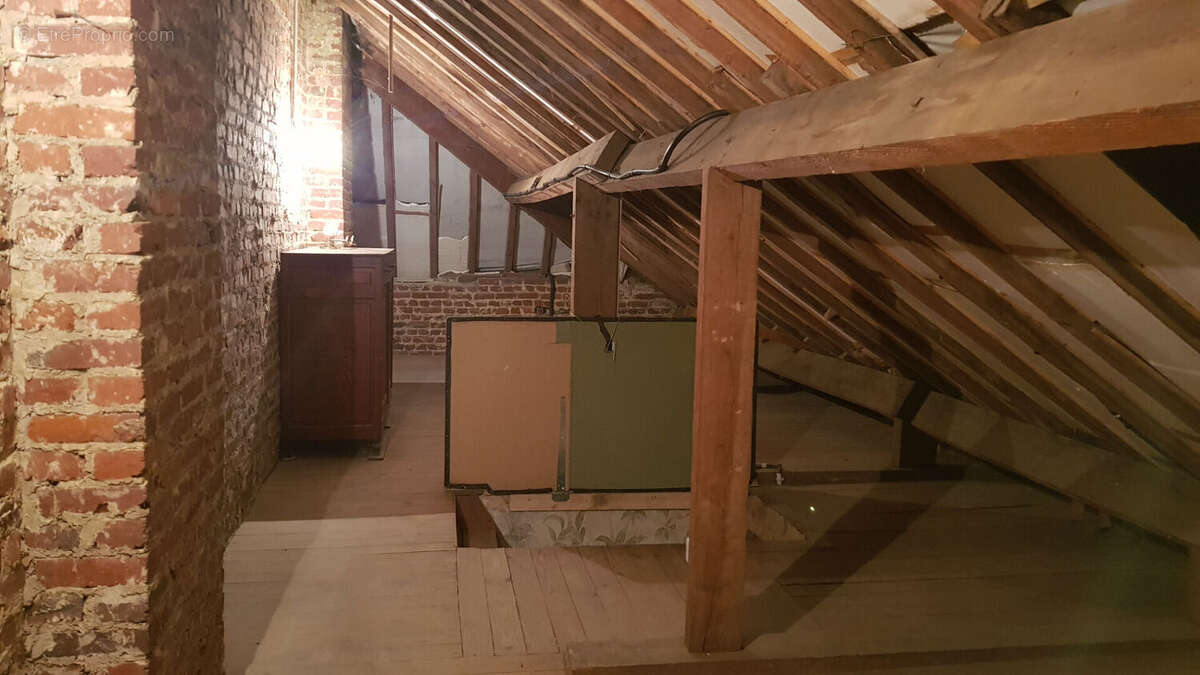 Maison à NEUVILLE-BOURJONVAL