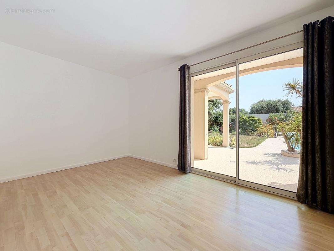 Maison à ESNANDES