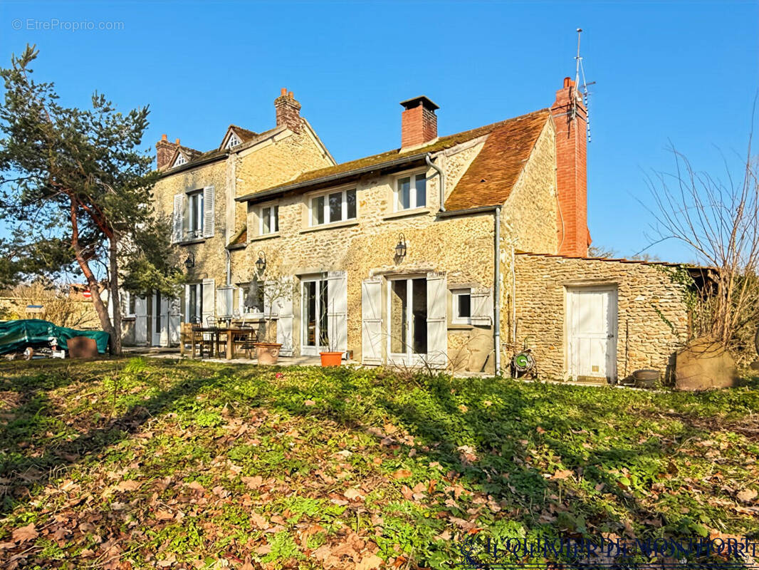 Maison à MONTFORT-L&#039;AMAURY