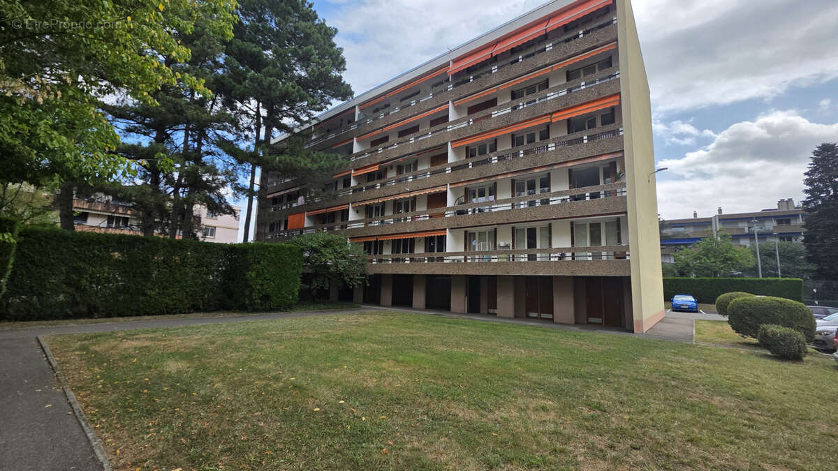 Appartement à BRON