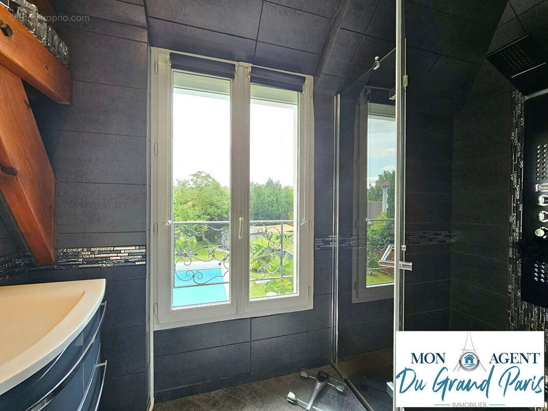 Maison contemporaine avec piscine Linas Marcoussis proche Grand Paris Sud Plateau de Saclay - photo 11