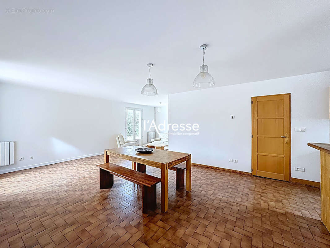 Exclusivité l'Adresse Immobilier - Tournefeuille - Maison T5 de 110m²  sur une parcelle de 565m² - photo 3