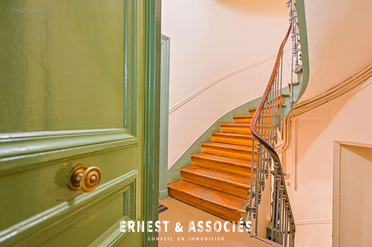 Appartement à PARIS-10E