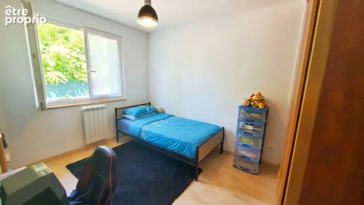 Maison À Vendre à LARGENTIÈRE – Avec terrasse, 3 chambres,  garage et grand atelier - photo 12