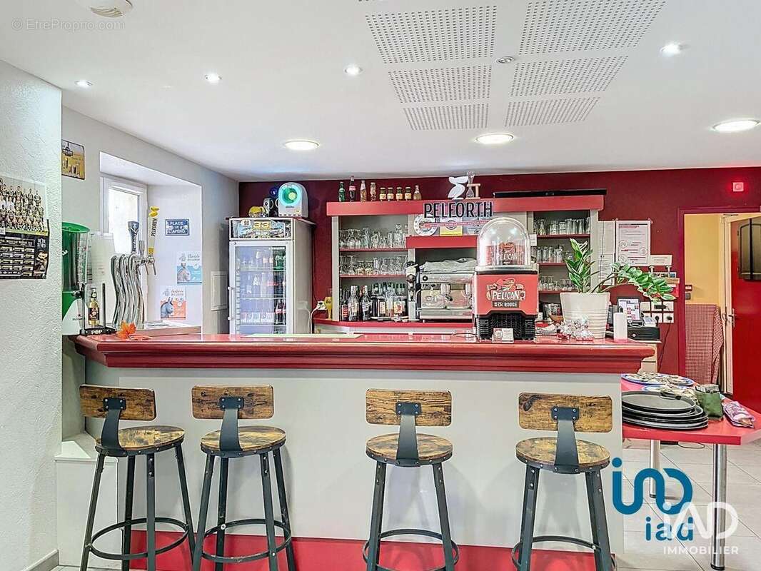 Photo 3 - Commerce à SAINT-MAIXENT-DE-BEUGNE