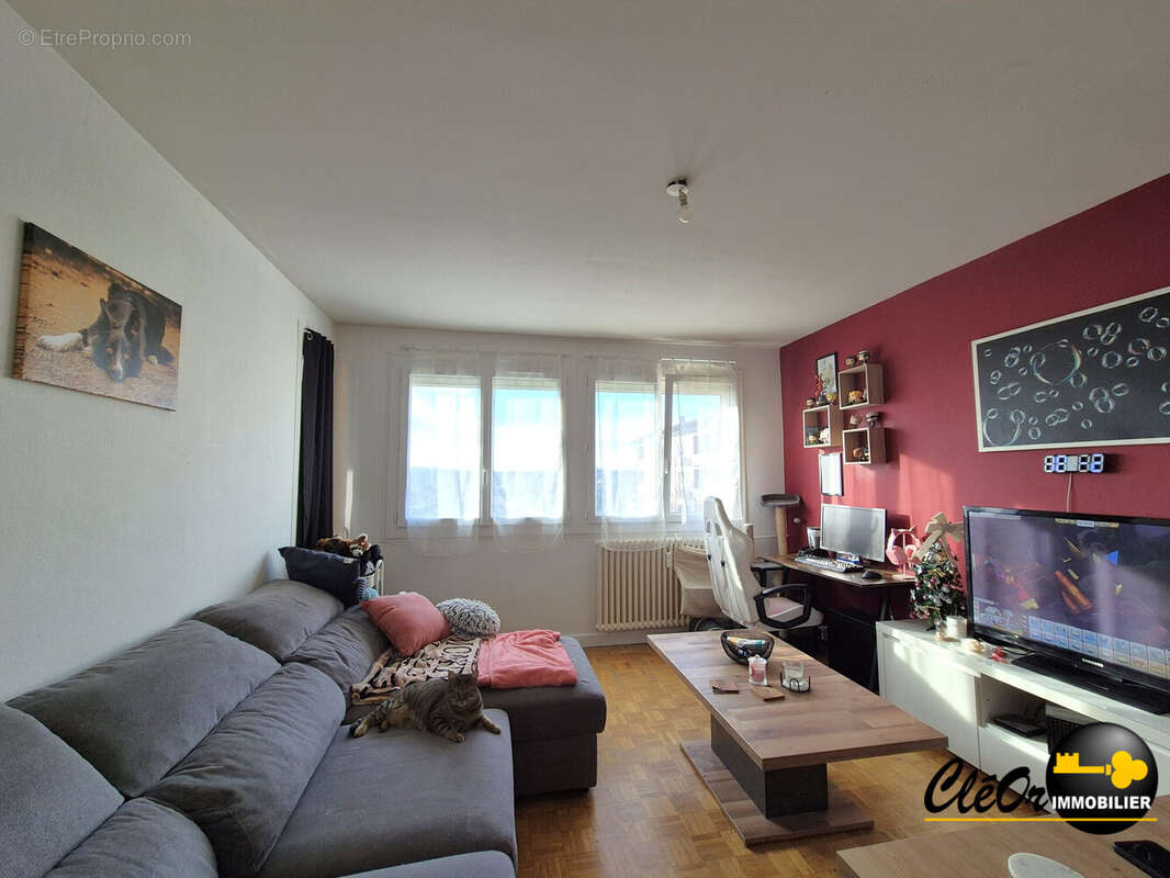 Appartement à CHATENOY-LE-ROYAL