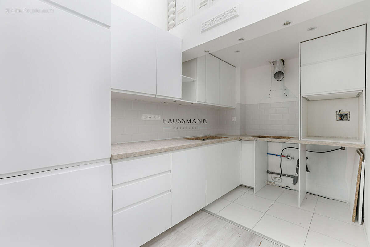 Maison à PARIS-8E
