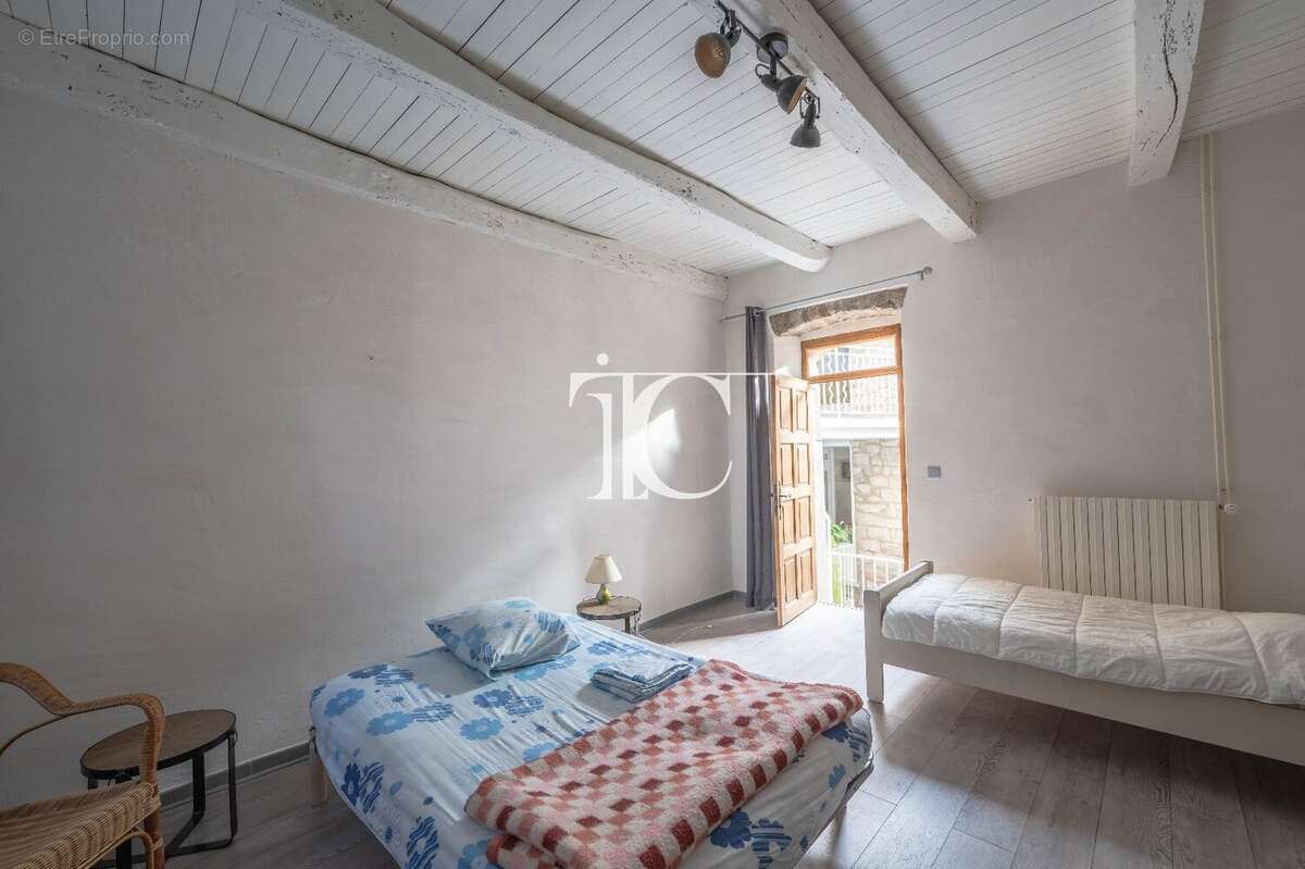 Maison à LABLACHERE