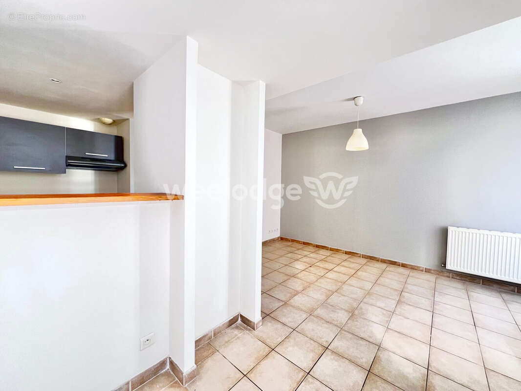 Appartement à SORGUES
