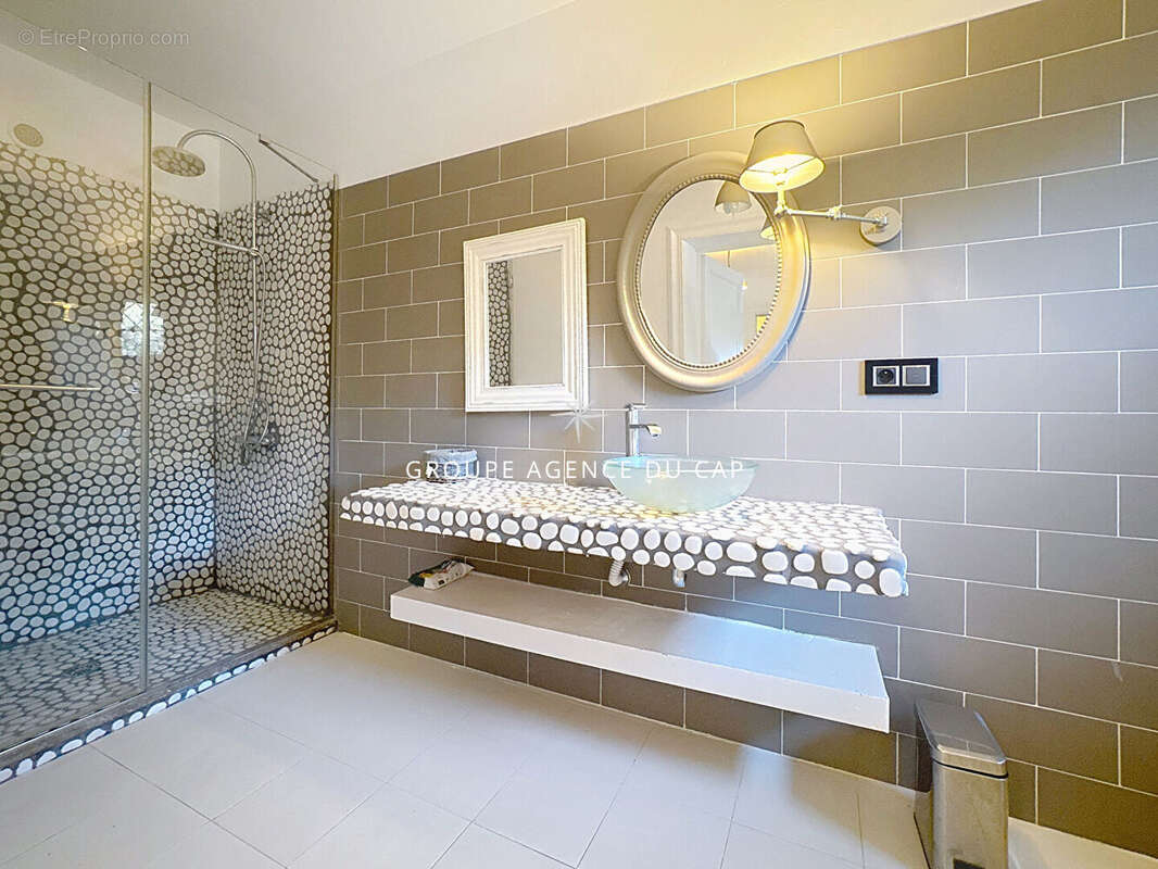 Maison à SAINT-RAPHAEL