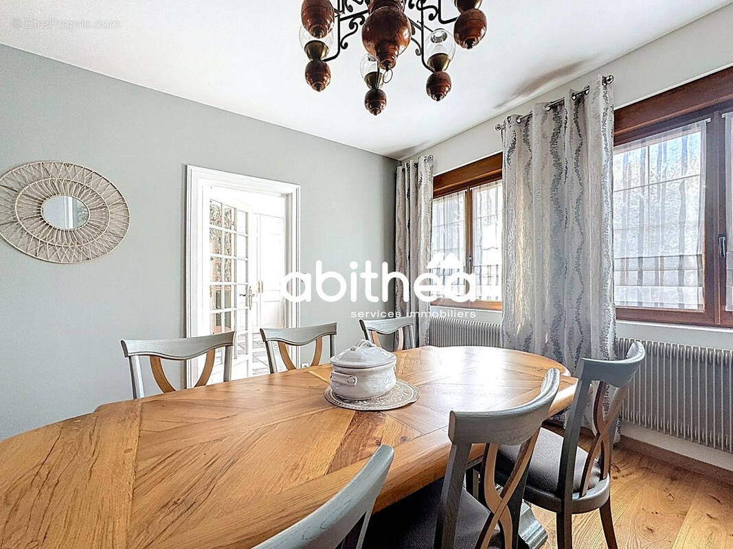 Maison à COURRIERES