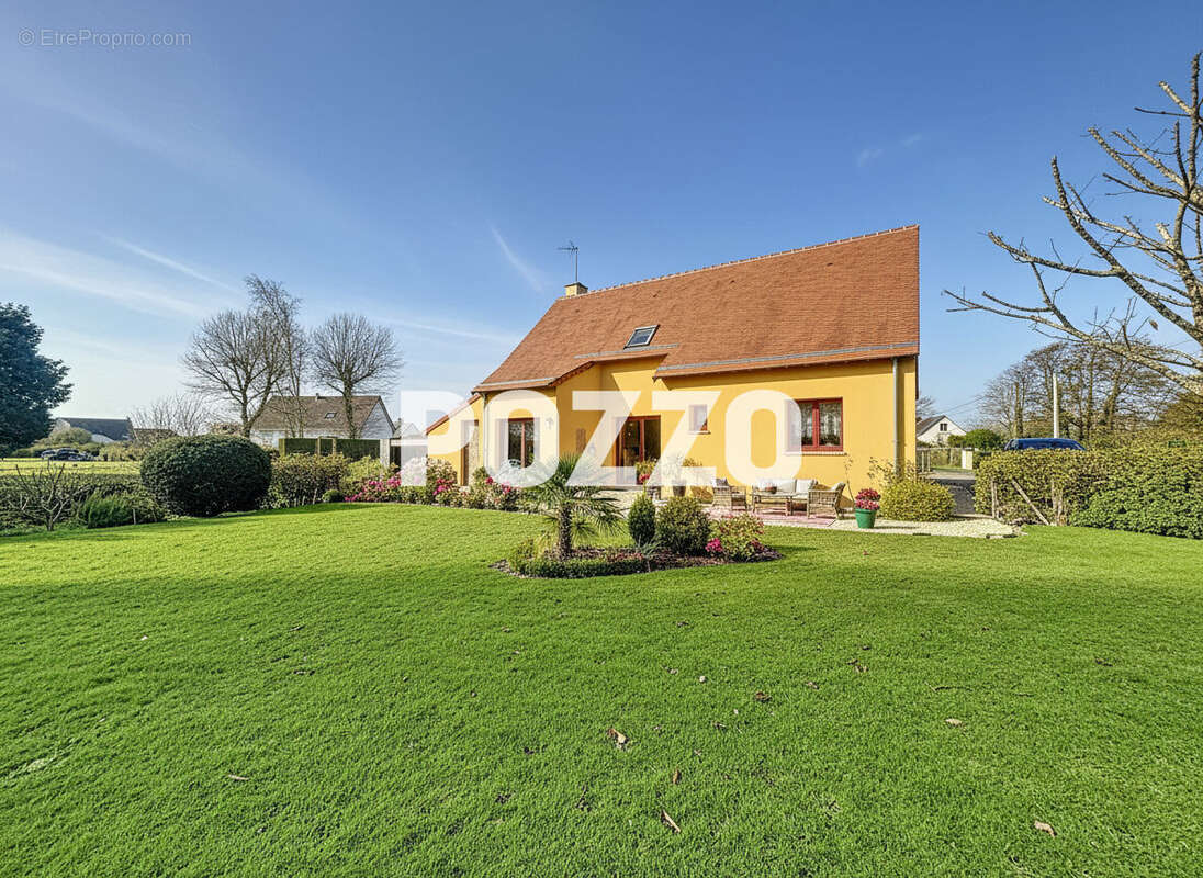 Maison à BRICQUEVILLE-SUR-MER