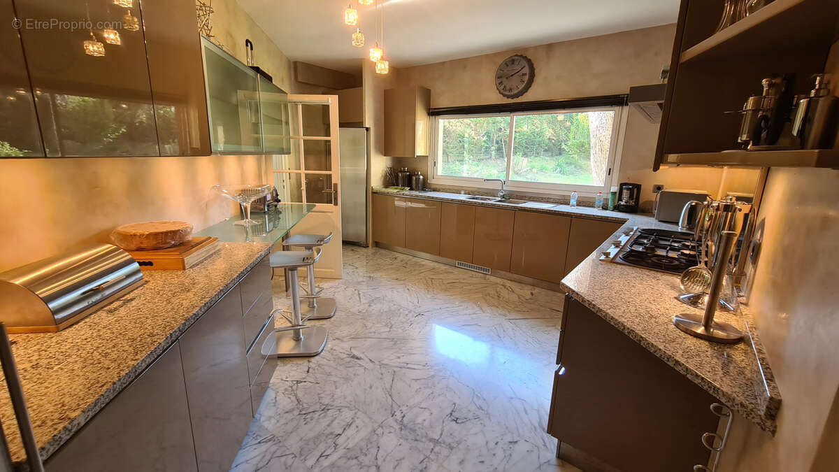 Maison 450 m² à Antibes  - photo 25