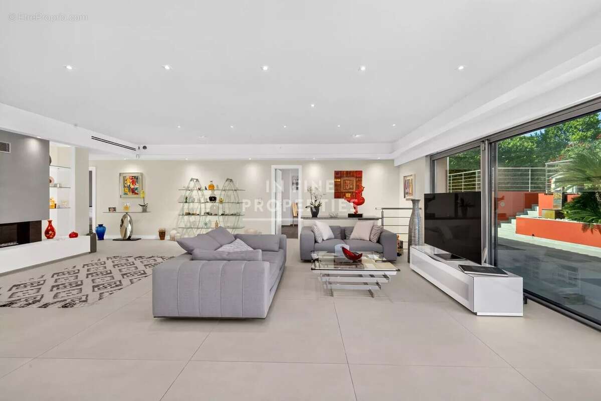Mougins - villa de plain-pied- 4 chambres - photo 14