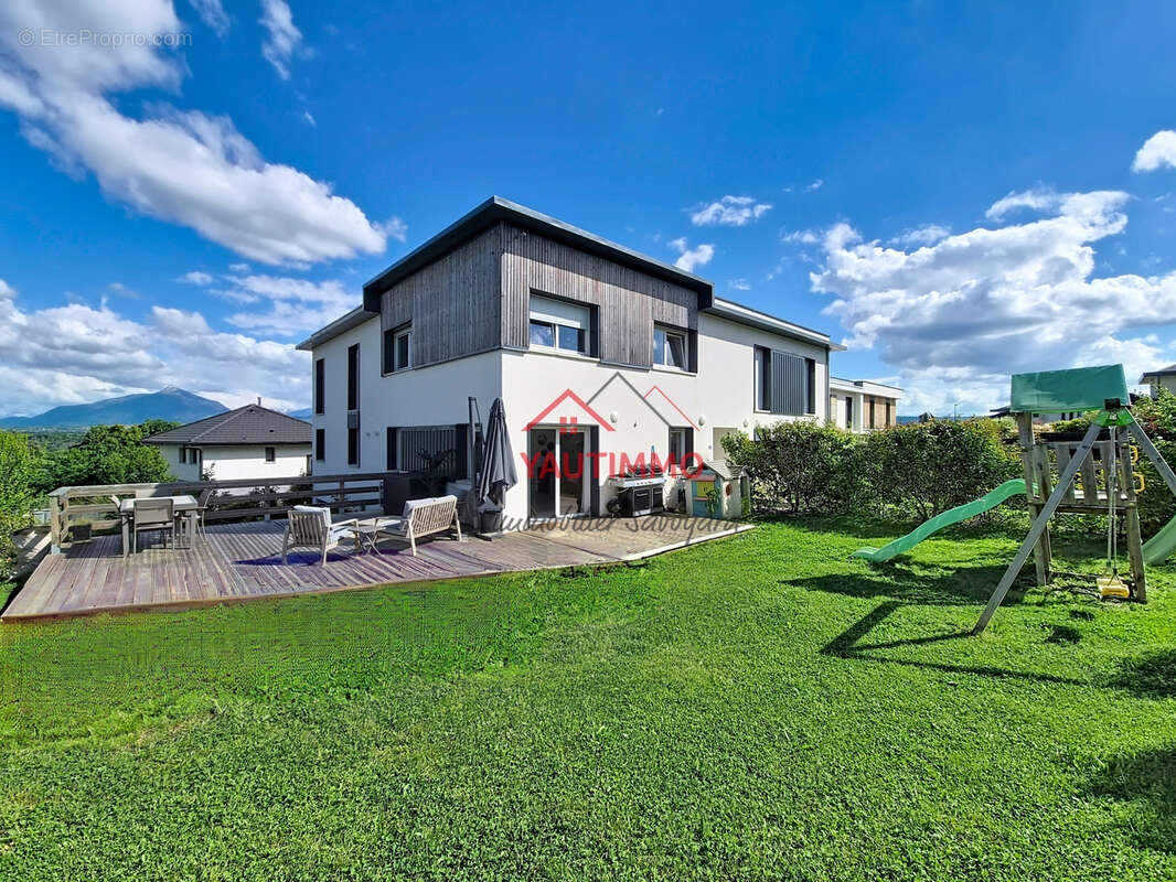 Appartement à VETRAZ-MONTHOUX