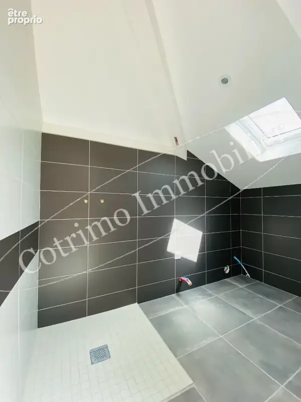 Appartement Vaulx En Velin village 5 pièces 116 m²+jardin - photo 10