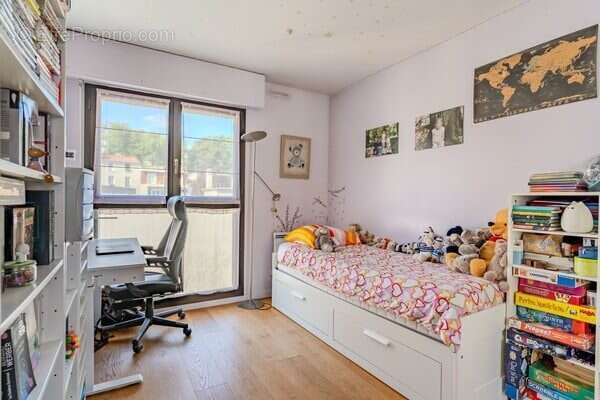 Appartement à SURESNES
