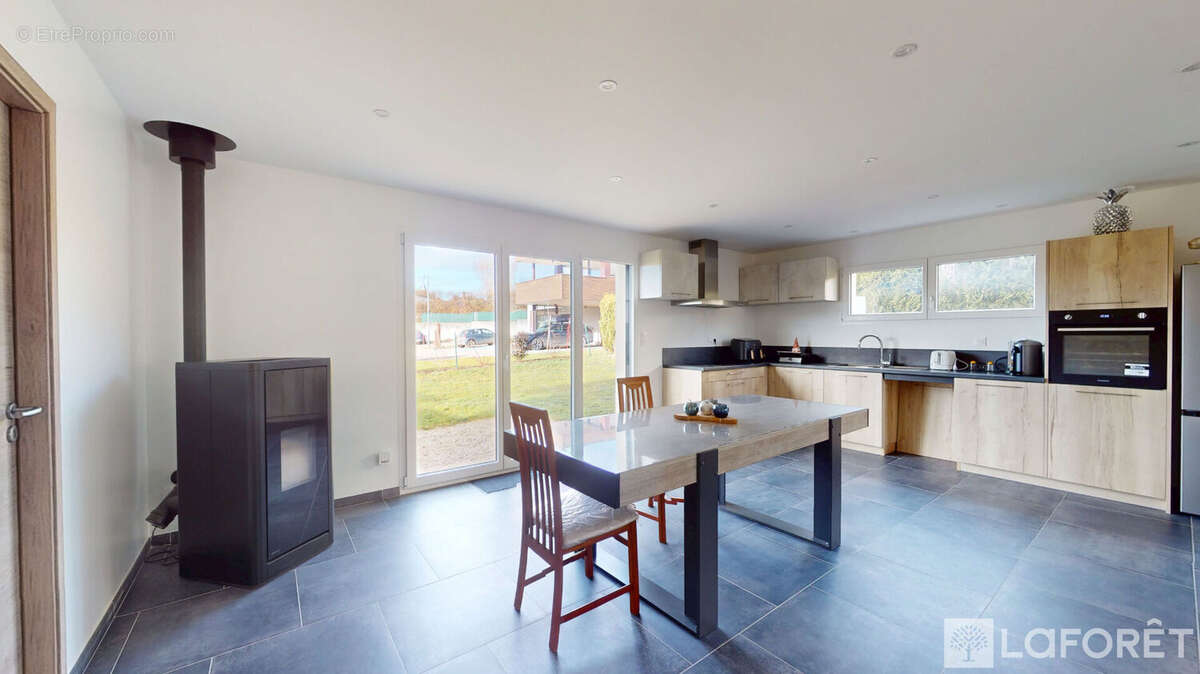 Maison à CHARQUEMONT