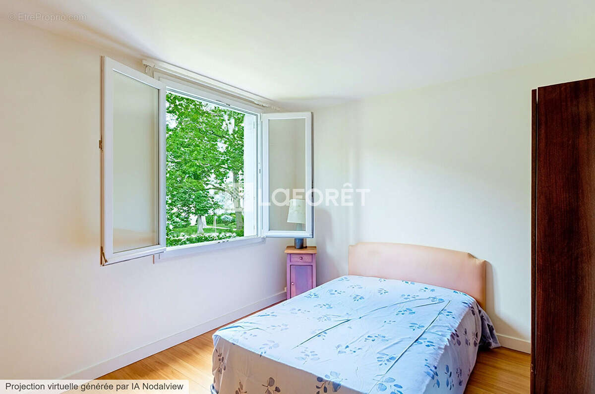 Appartement à LA CELLE-SAINT-CLOUD